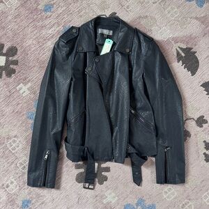 [bagatelle] 🔹Faux Leather Jacket
